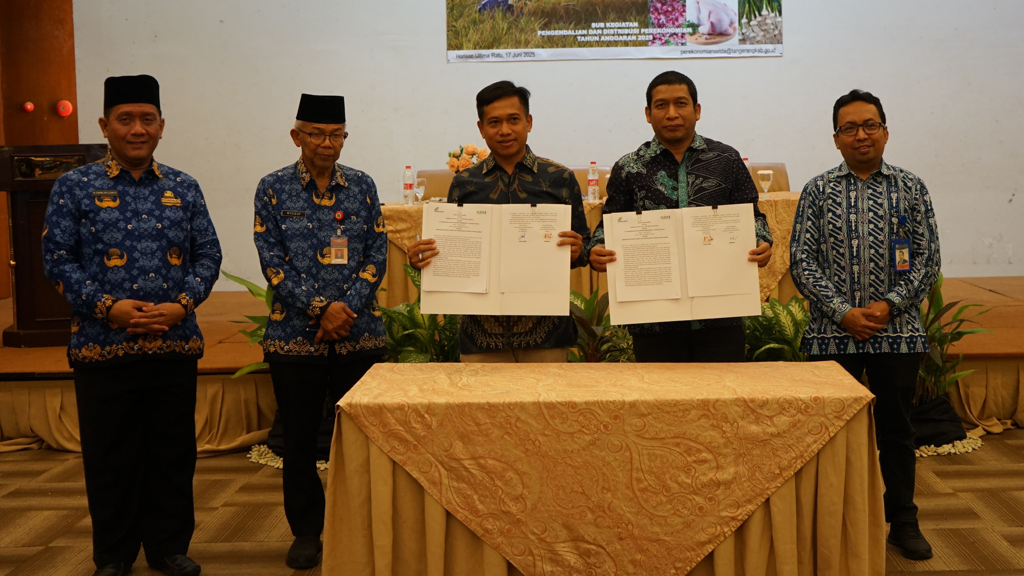 perumda-pasar-jaya-melakukan-penandatanganan-nota-kesepahaman-dengan-pt-agrobisnis-banten-mandiri
